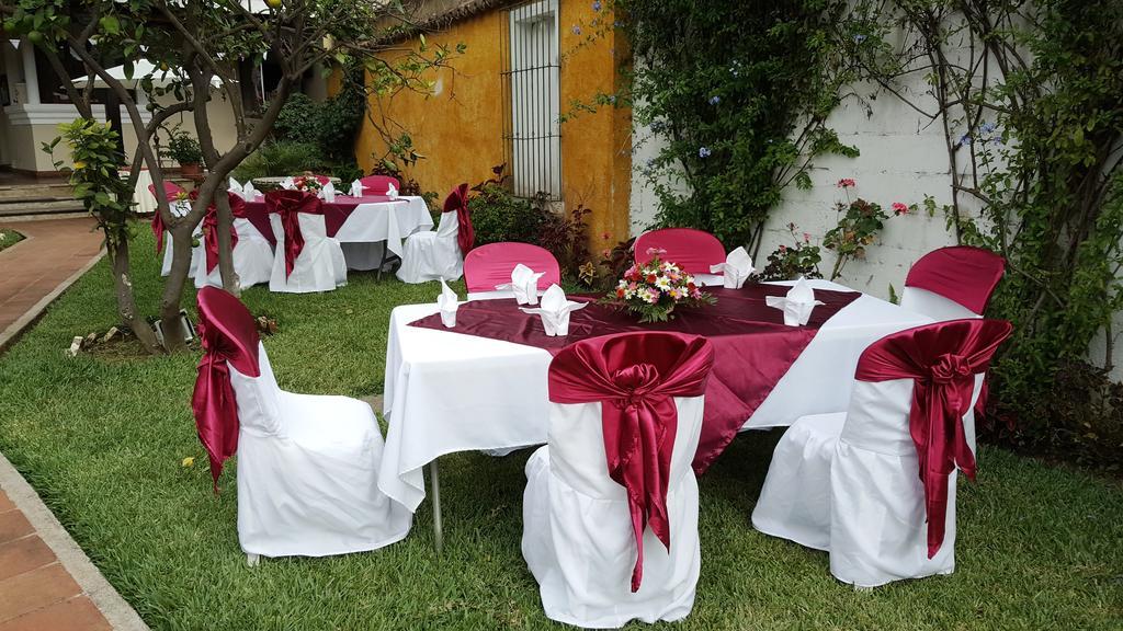 Hotel La Casa De Don Pedro à Antigua Extérieur photo