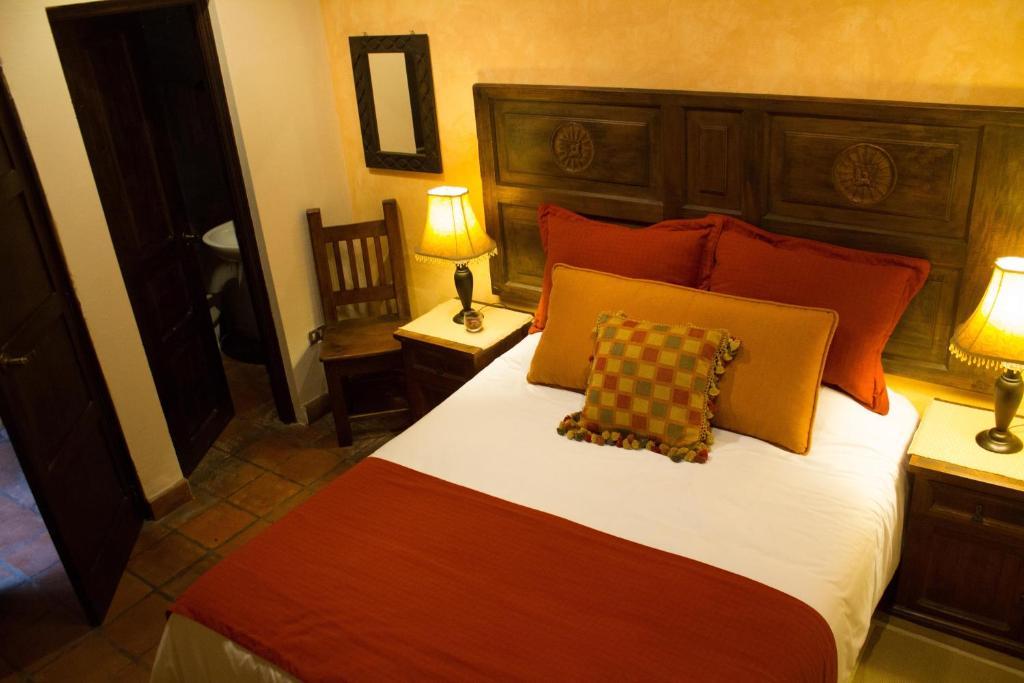Hotel La Casa De Don Pedro à Antigua Extérieur photo