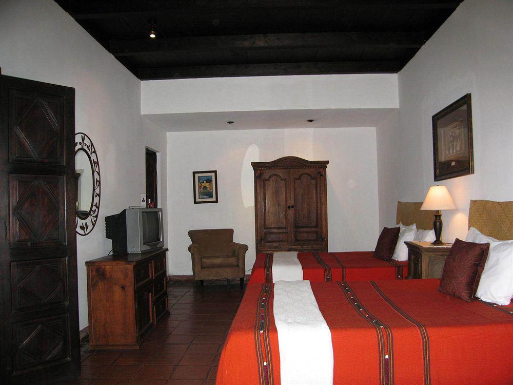 Hotel La Casa De Don Pedro à Antigua Extérieur photo