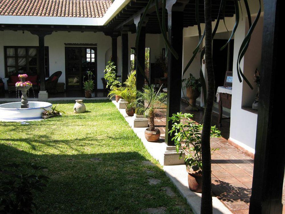 Hotel La Casa De Don Pedro à Antigua Extérieur photo